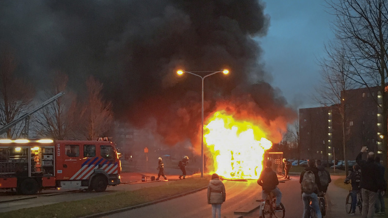 Connexxion-bus gaat in vlammen op in Vroonermeer