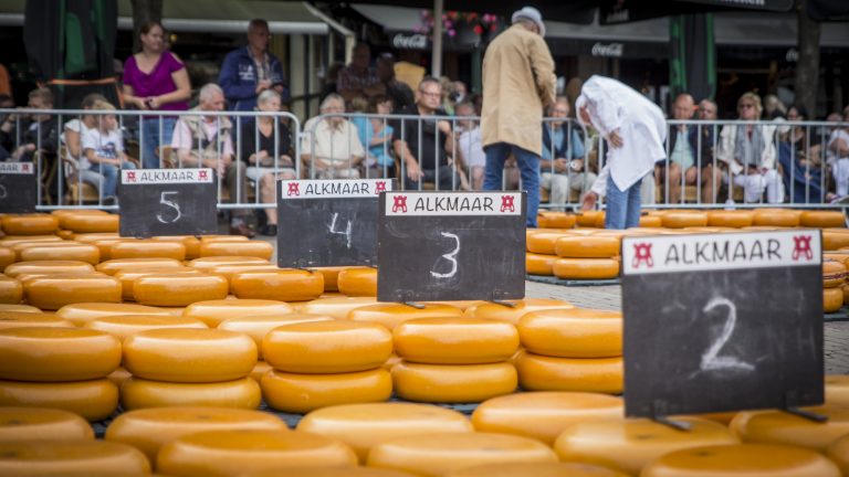 Kaasmarkt bezorgt Alkmaar recordaantal bezoekers