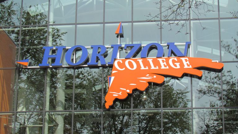 Verkiezingsevent voor studenten bij Horizon College