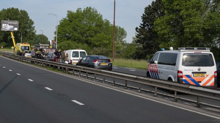 Vijf auto’s klappen op elkaar bij Huiswaarderbrug Alkmaar