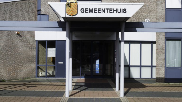 College trekt omstreden voorstel Achterburggracht in