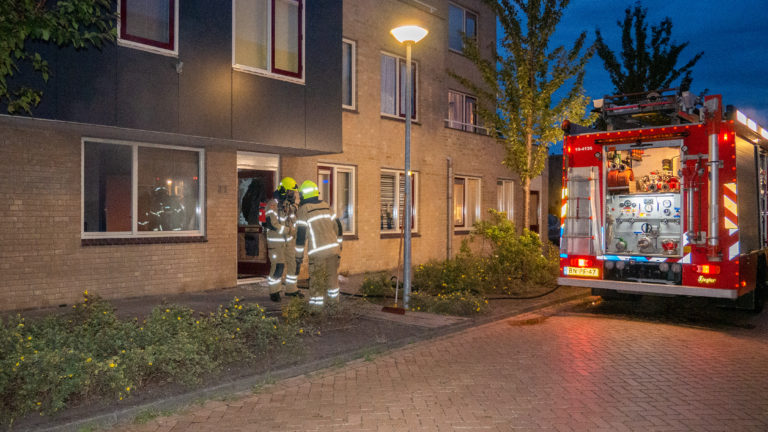 Vlam in de pan: oplettende buurtbewoners in Vlielandstraat waarschuwen brandweer