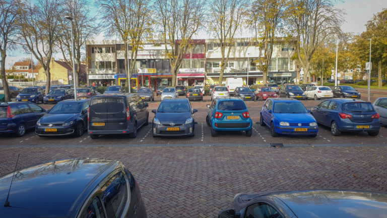 Plan blauwe zone winkelcentrum Willem de Zwijger valt niet goed: “Een onzalig plan”