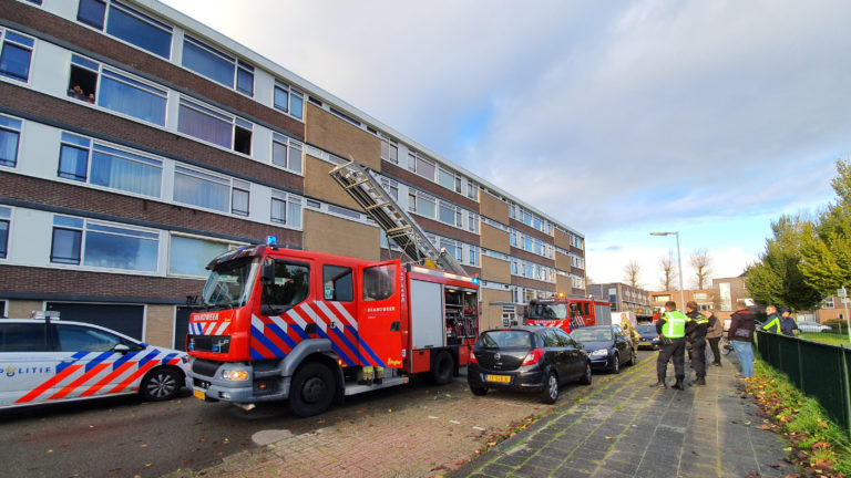 Koffer vat vlam in berging van flat aan Huibert Pootlaan in Alkmaar