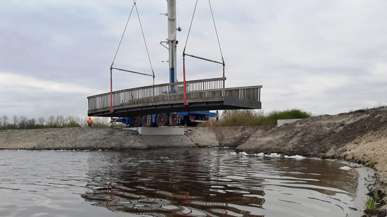 Eerste brug geplaatst in Natuurpark Geestmerloo