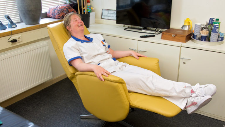 Gratis relaxstoelen voor IC-personeel van Noordwest Ziekenhuisgroep