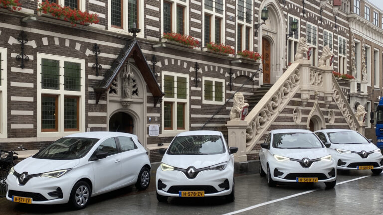 Vier nieuwe elektrische leaseauto’s voor gemeente Alkmaar