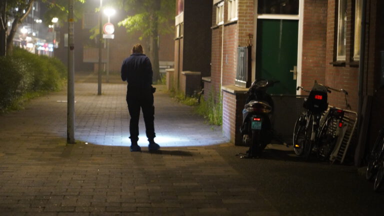 Steekpartij in woning Deurloopplein; slachtoffer naar ziekenhuis