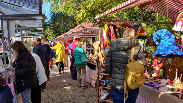 Veelzijdige markt ‘waar je lekker warm van wordt’ in Hortus Alkmaar