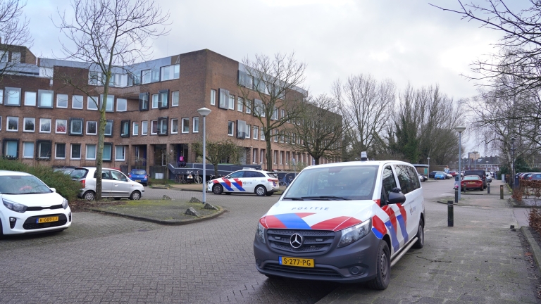 Grote inzet hulpdiensten na mogelijk valse melding van steekpartij in Alkmaar