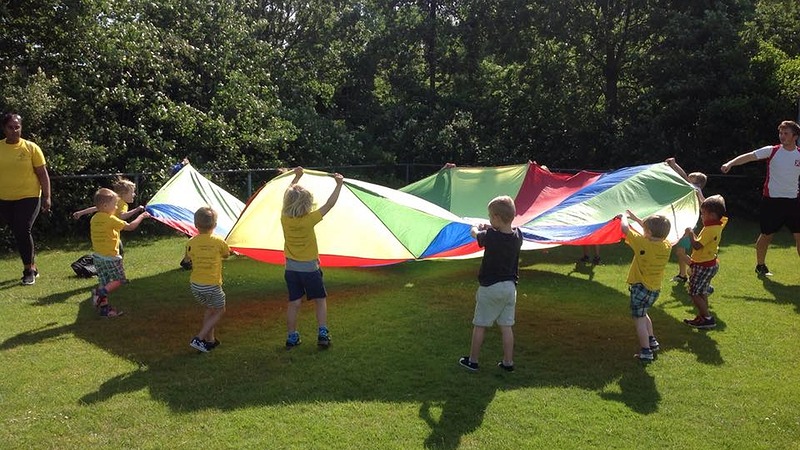 Ruim 150 Alkmaarse kinderen maakten een sportieve start van de zomervakantie