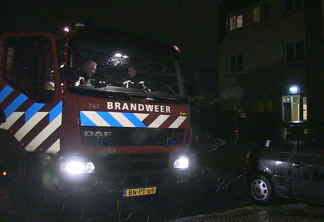 Brand in Tesselschadestraat: bewoners doven zelf vlammen