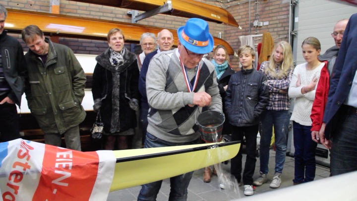 Alkmaarse roeivereniging doopt 3 nieuwe boten (FOTO)
